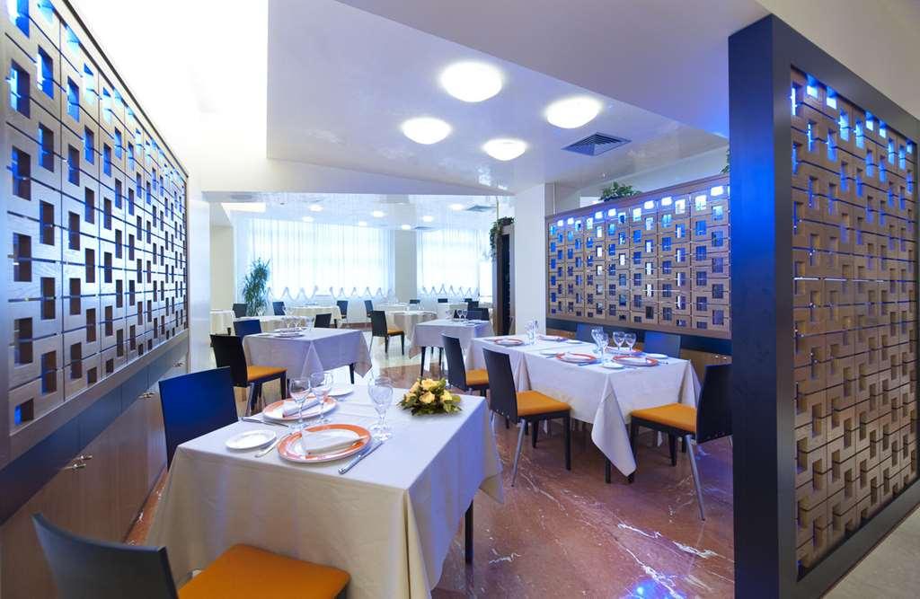 Park Hotel Centro Congressi Potenza Restoran fotoğraf