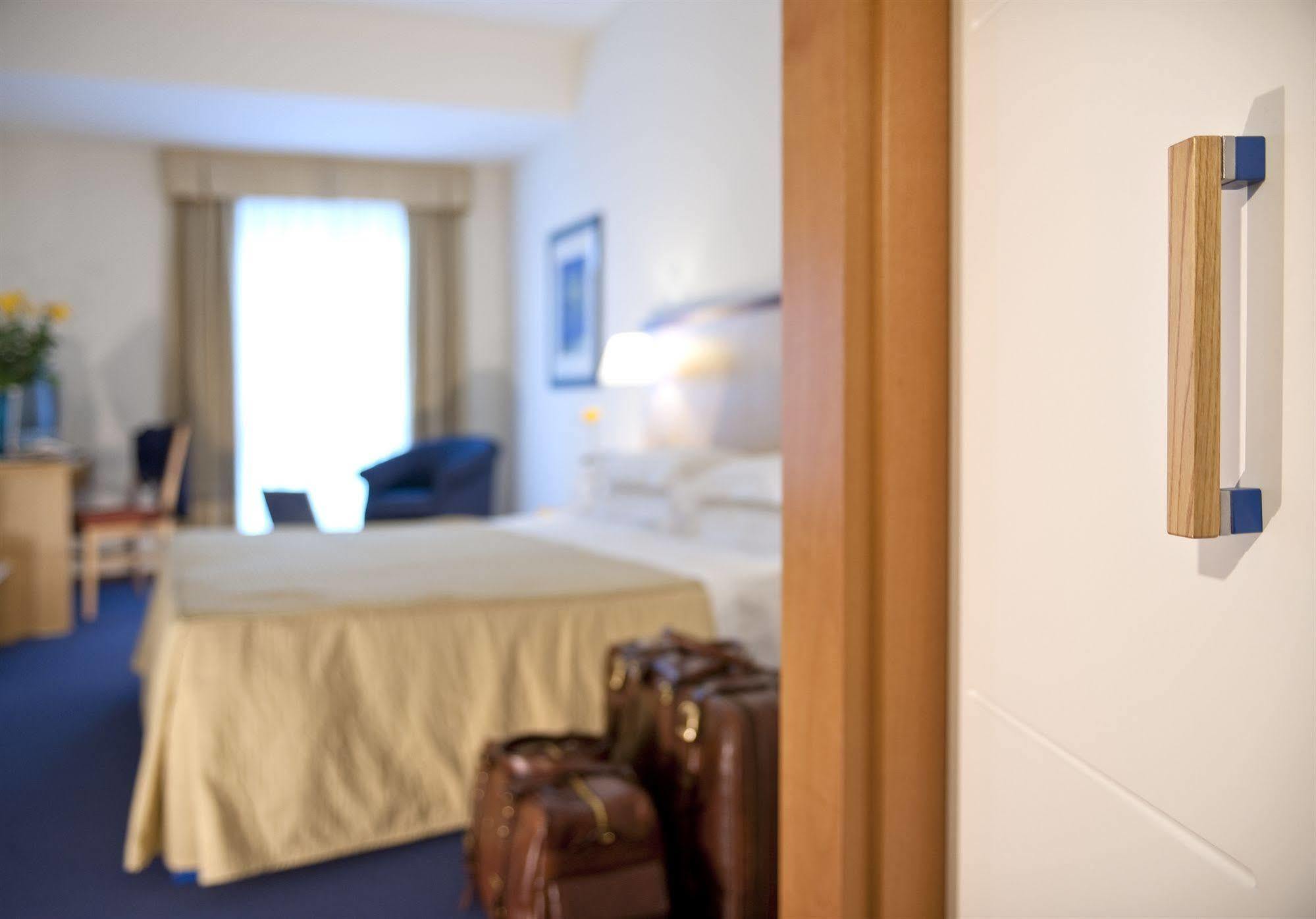 Park Hotel Centro Congressi Potenza Dış mekan fotoğraf
