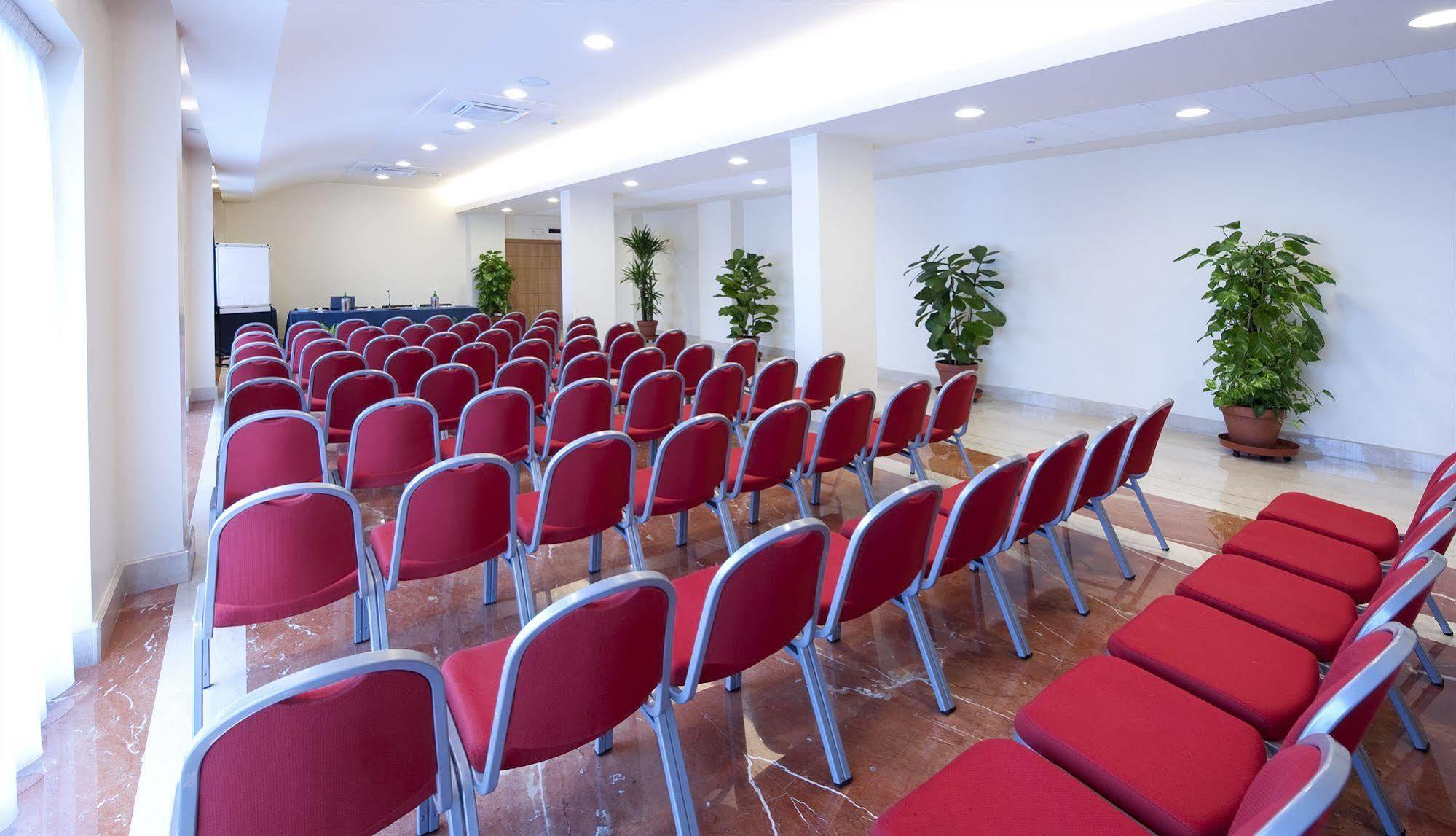 Park Hotel Centro Congressi Potenza Dış mekan fotoğraf