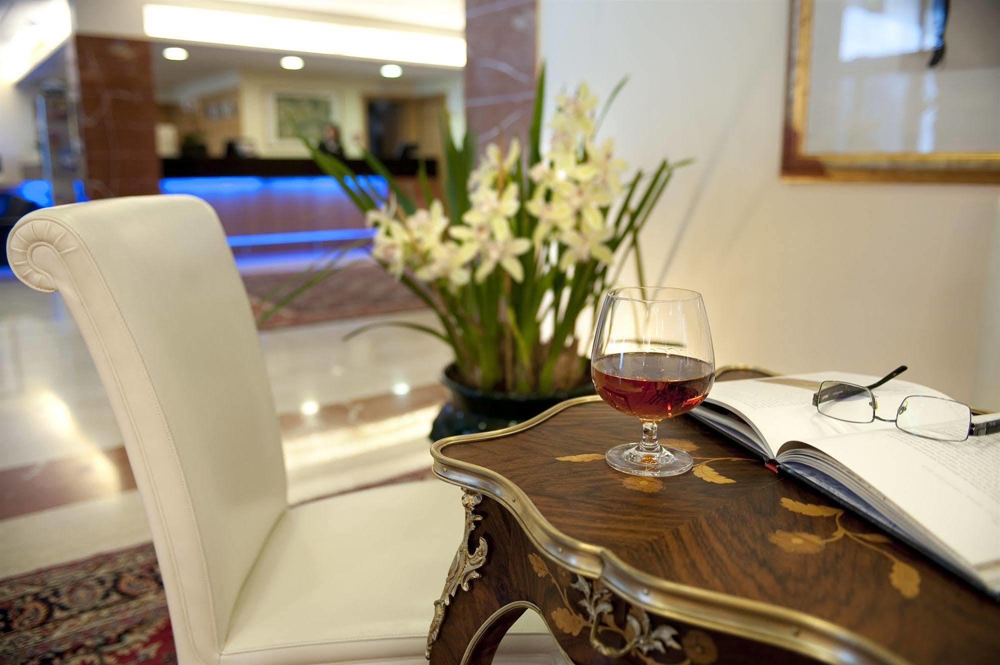 Park Hotel Centro Congressi Potenza Dış mekan fotoğraf